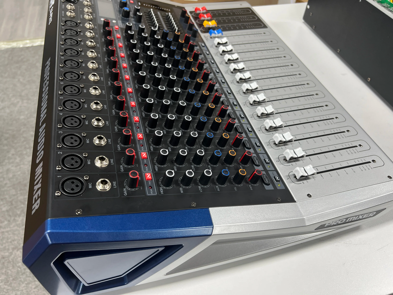 True Tone kv 120 12 channels powered mixer -pro mixer